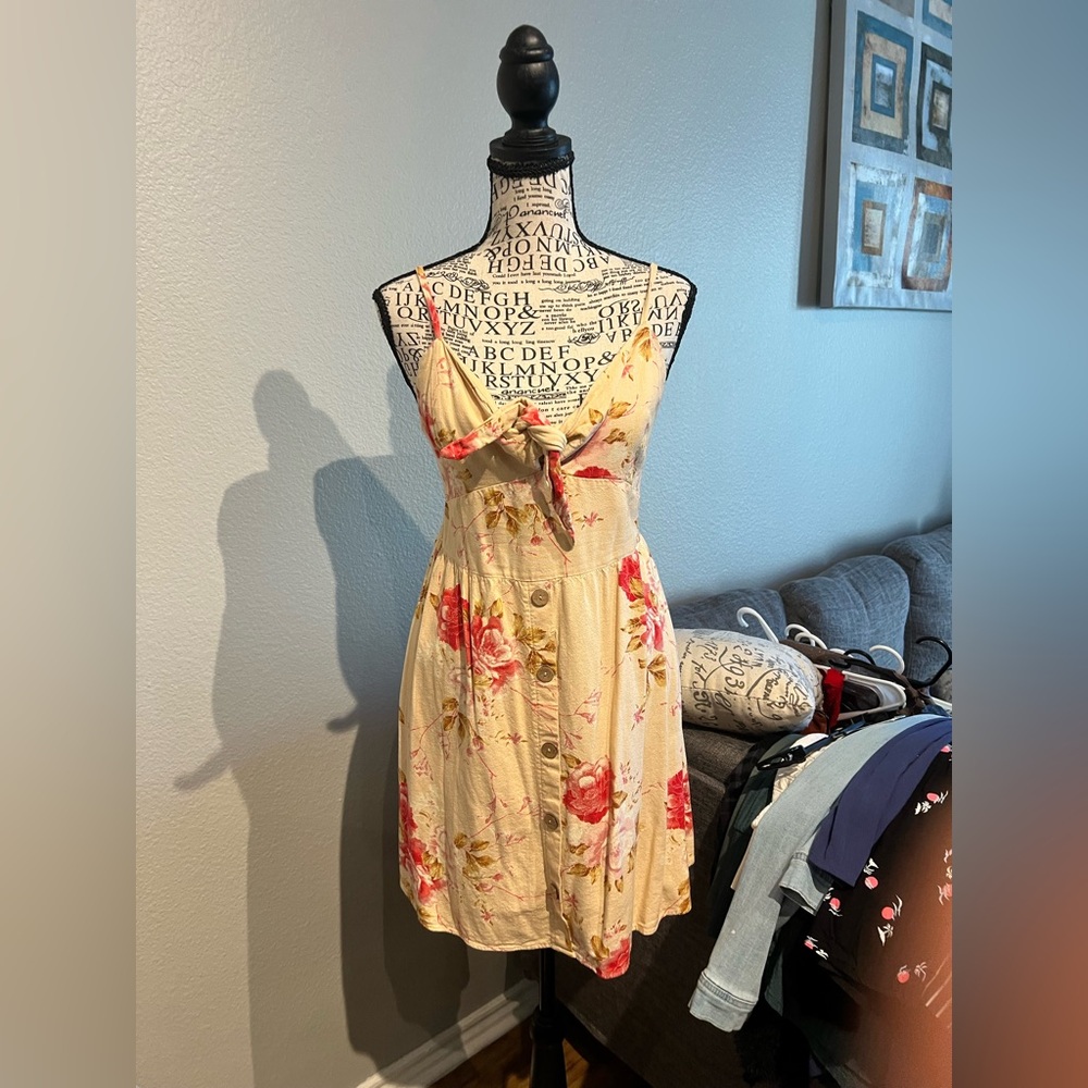Floral Tie-Front Sundress in Cream and Pink